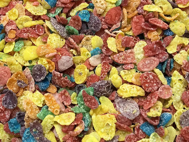 Can Dogs Eat Fruity Pebbles? A Definitive Guide