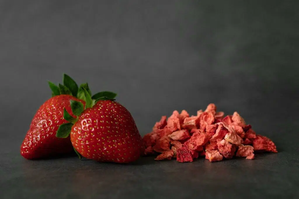 are dried strawberries bad for dogs